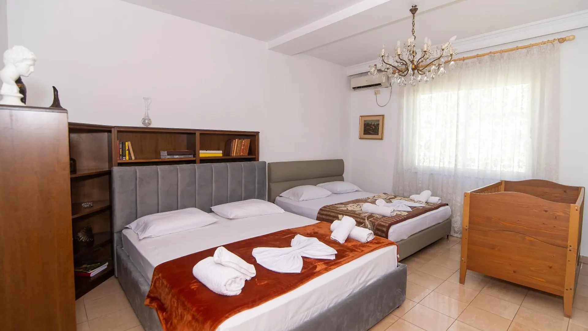 Vintage Blloku Apartment Tirana 0*,  Albania