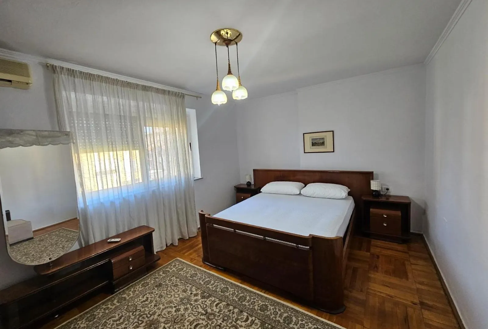 Vintage Blloku Apartment Tirana