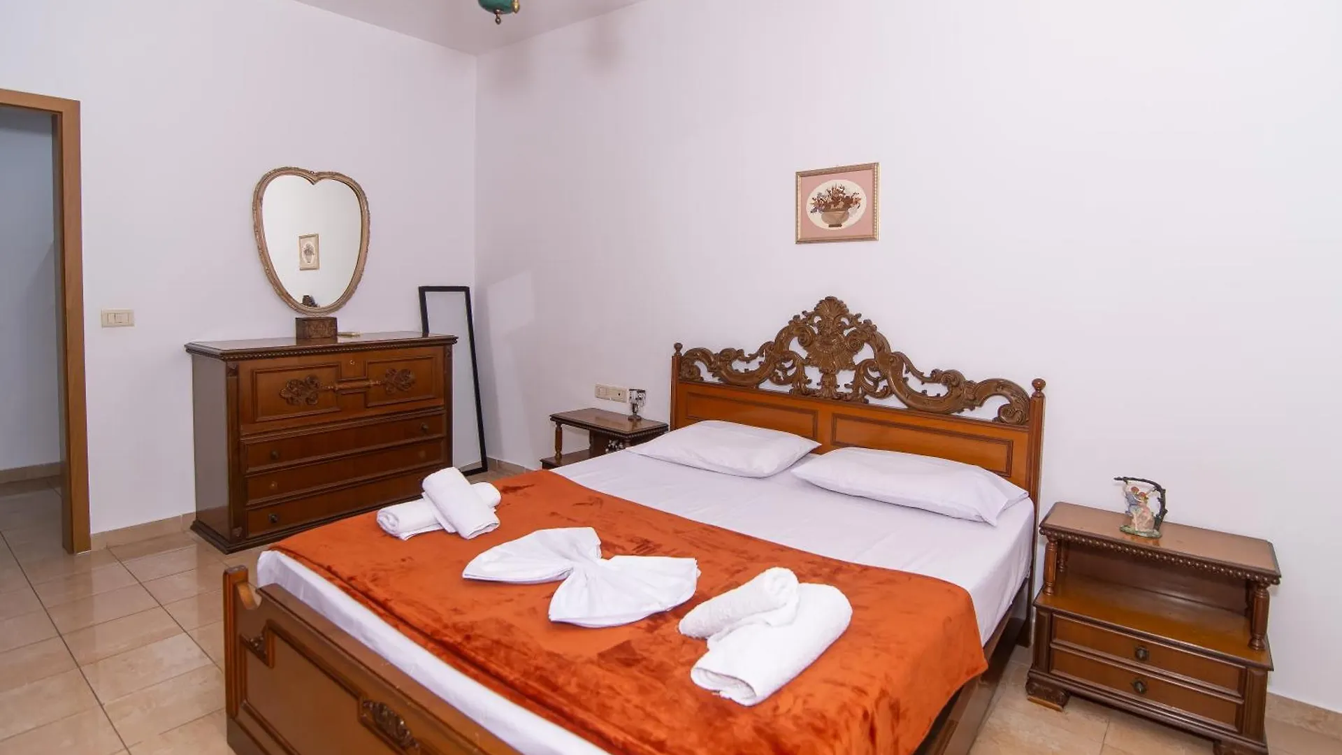 Vintage Blloku Apartment Tirana 0*,  Albania