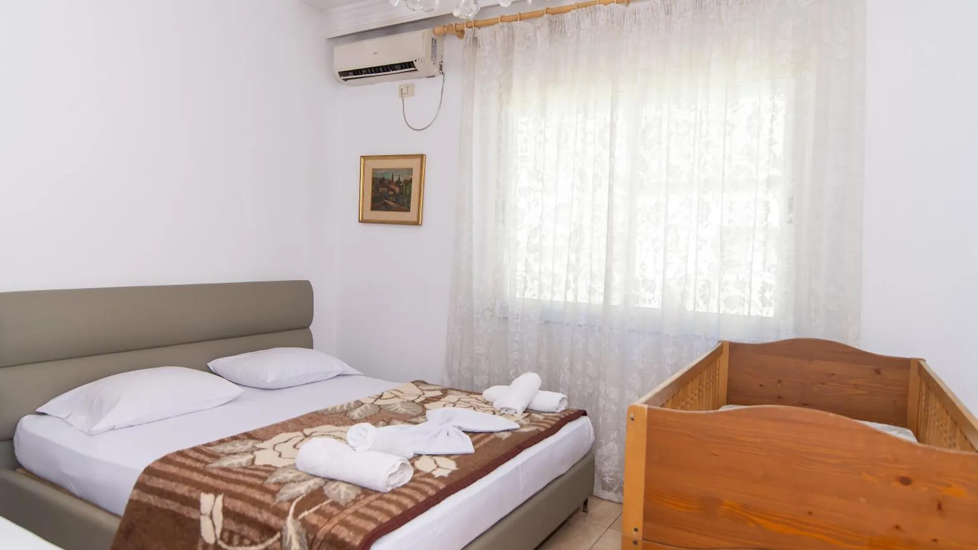 Vintage Blloku Apartment Tirana