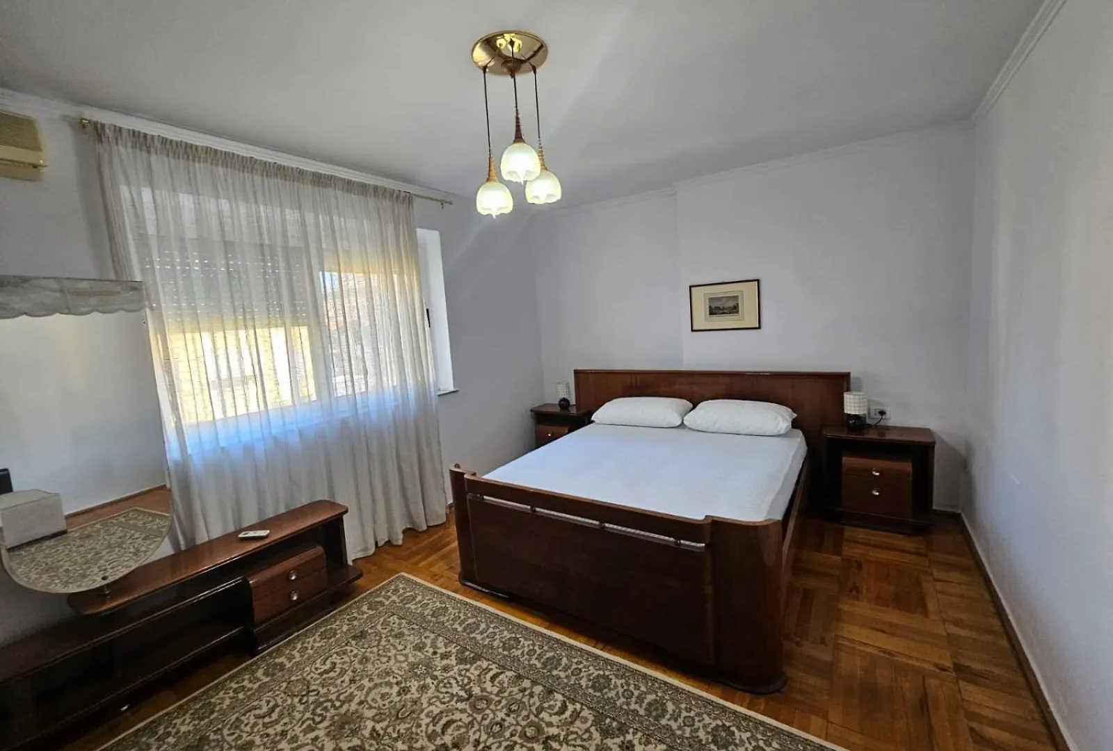 Vintage Blloku Apartment Tirana